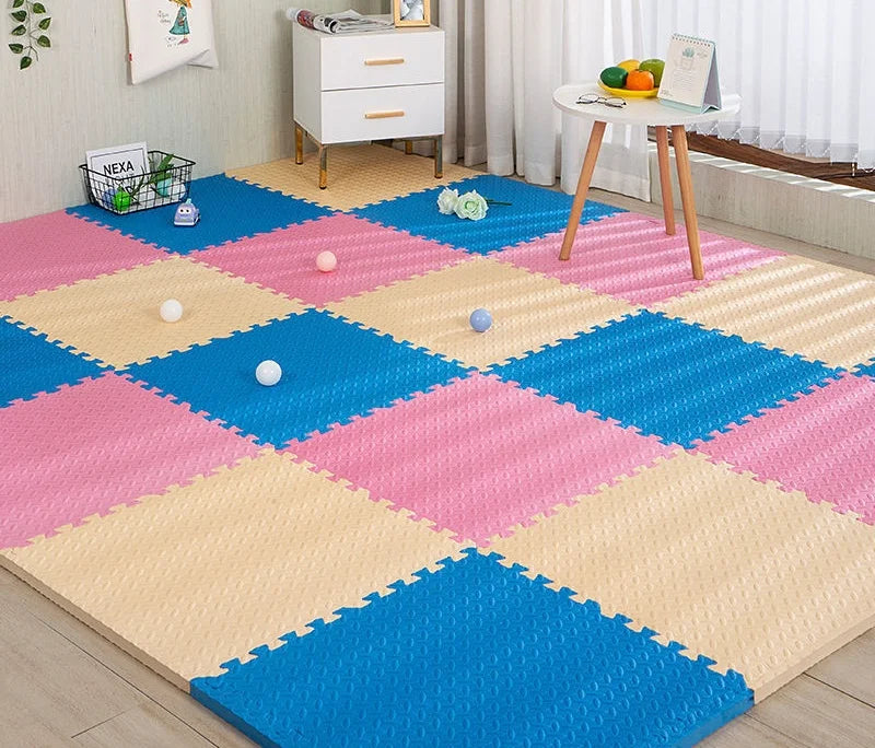 High Quality EVA 60*60mm Makeup Storage Mat for Women 18 Interlocking Tiles Puzzle Hardness 38-42 Shore c Density 75-85kg/m