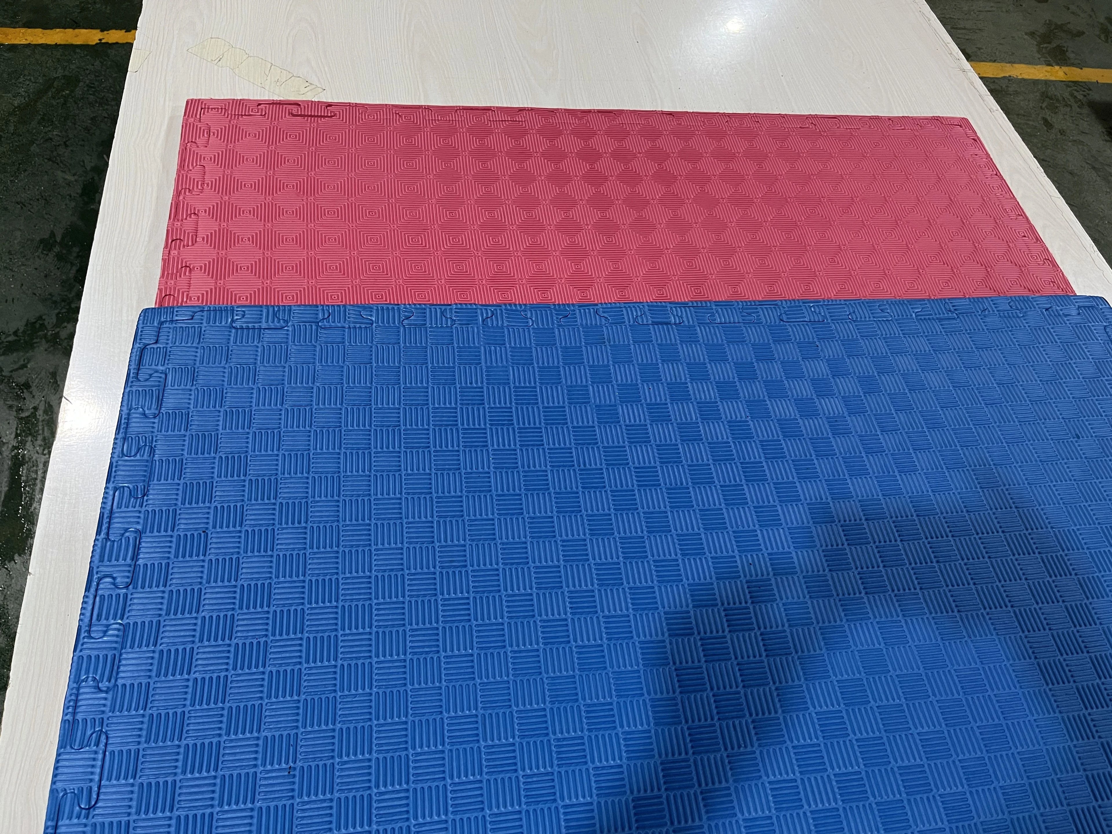 Tatami Puzzle Foam Mats 100x100cm 2/2.5/3/4cm Thick EVA Interlocking Gym Floor Mats Customizable