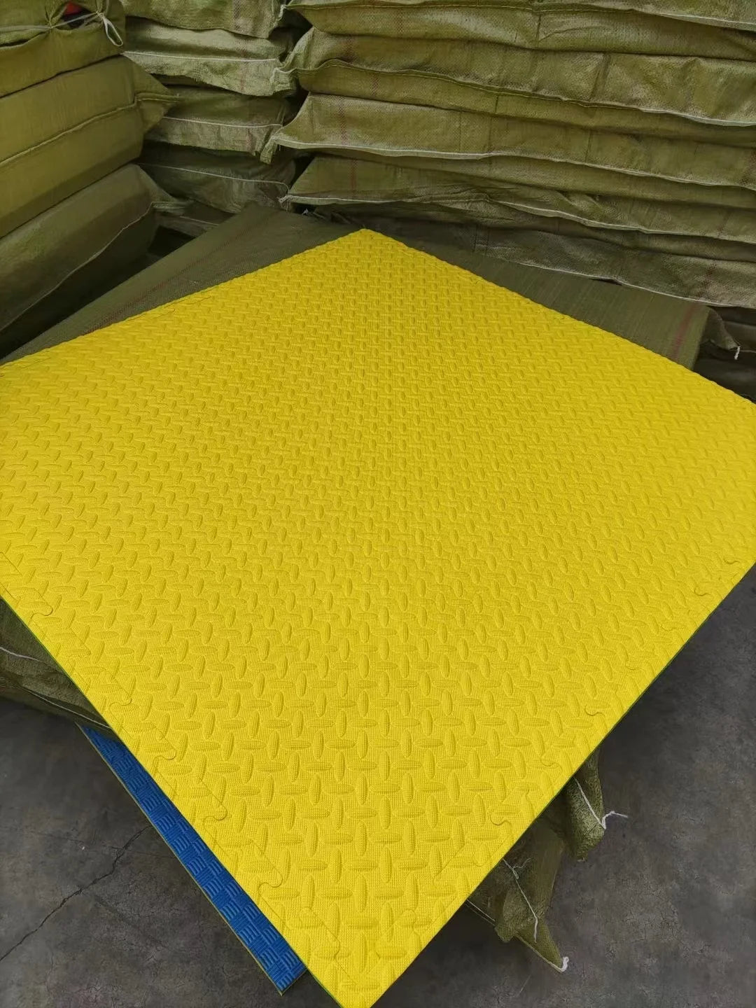 1x1m 2.5cm Thickness EVA Foam Mats Taekwondo Tatami Floor Puzzle Mats for Kids Soft Play and Physical Exercise Customizable