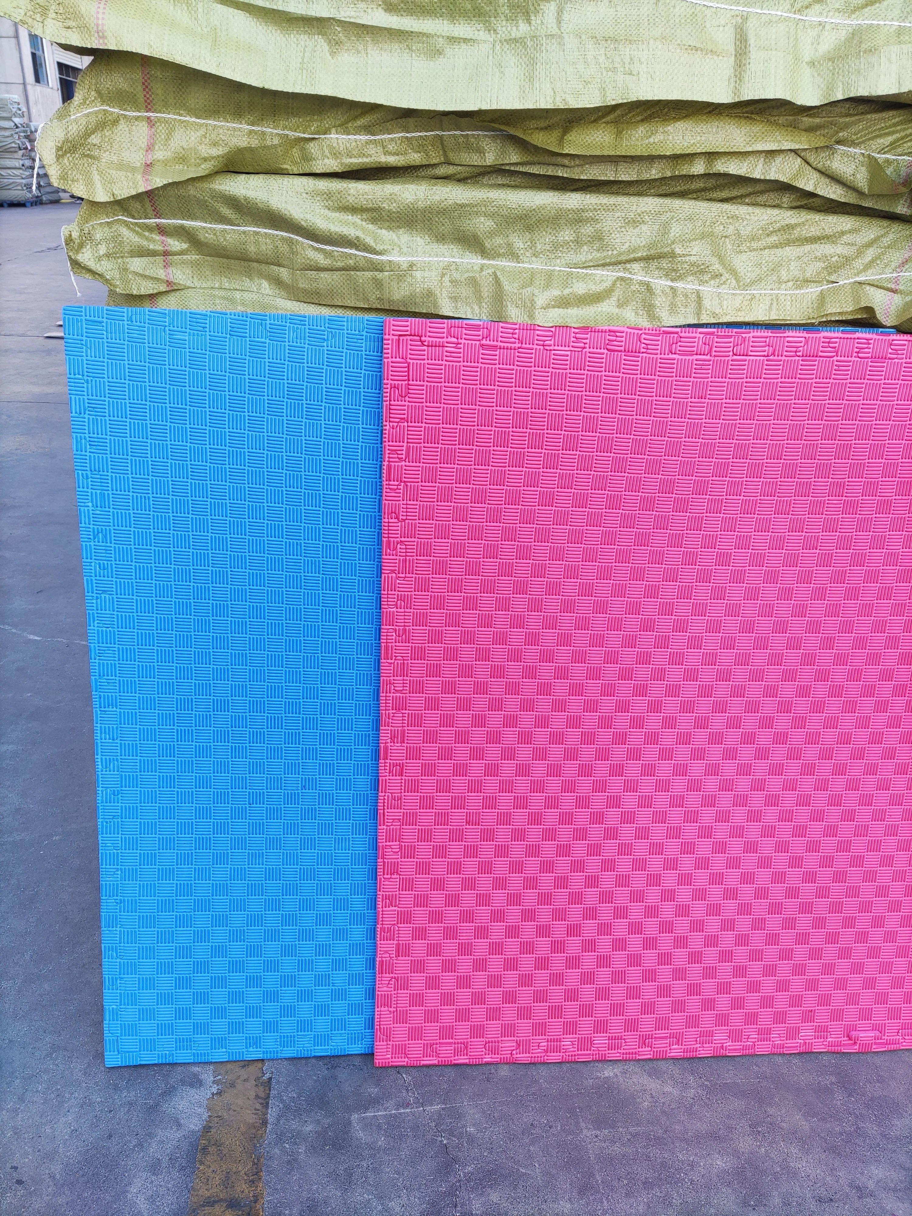 Tatami Puzzle Foam Mats 100x100cm 2/2.5/3/4cm Thick EVA Interlocking Gym Floor Mats Customizable